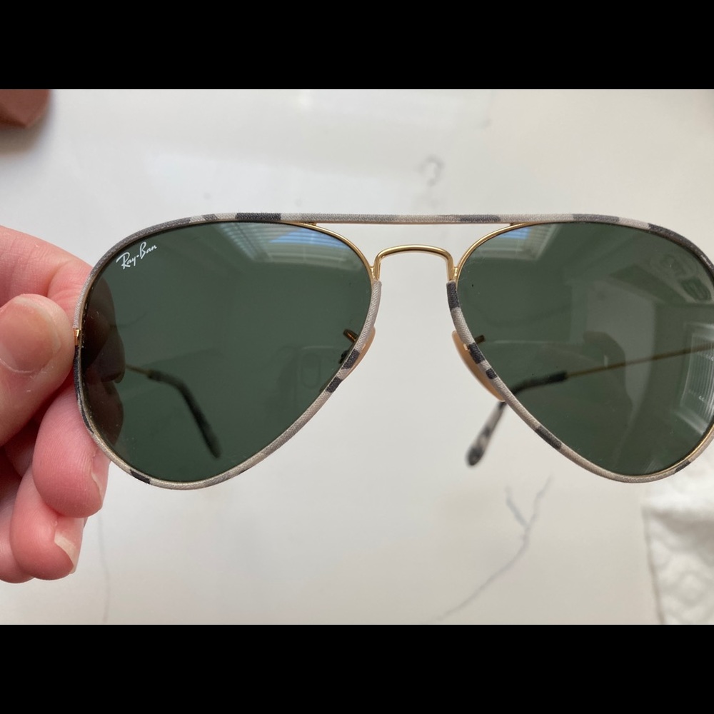 Ray-Ban Aviators - Picture 6 of 11